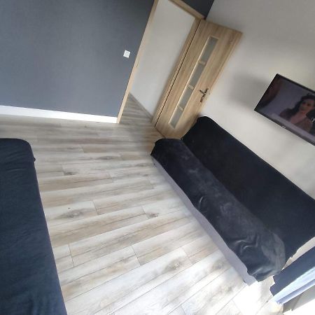 1110 Smialego 39 - Tanie Pokoje W Apartamencie - Samodzielne Zameldowanie - Self Check In Poznań Extérieur photo