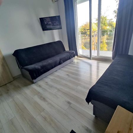 1110 Smialego 39 - Tanie Pokoje W Apartamencie - Samodzielne Zameldowanie - Self Check In Poznań Extérieur photo