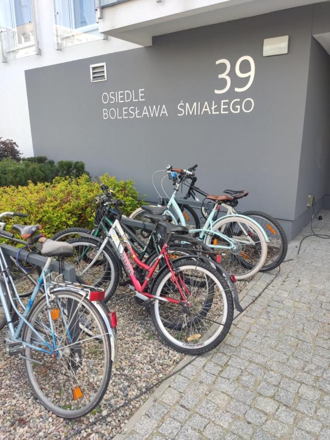 1110 Smialego 39 - Tanie Pokoje W Apartamencie - Samodzielne Zameldowanie - Self Check In Poznań Extérieur photo