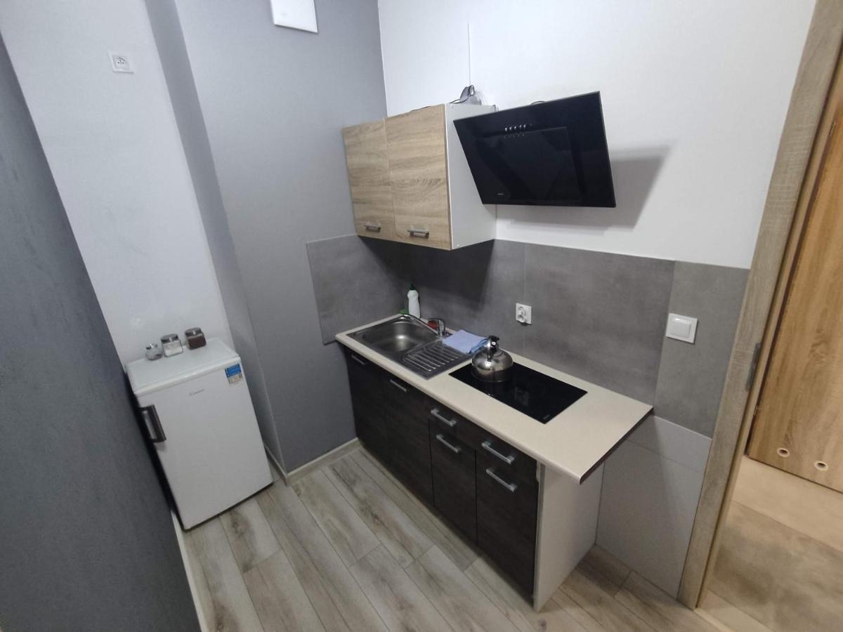 1110 Smialego 39 - Tanie Pokoje W Apartamencie - Samodzielne Zameldowanie - Self Check In Poznań Extérieur photo