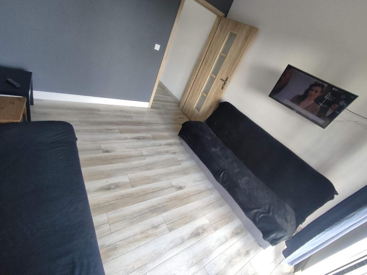 1110 Smialego 39 - Tanie Pokoje W Apartamencie - Samodzielne Zameldowanie - Self Check In Poznań Extérieur photo