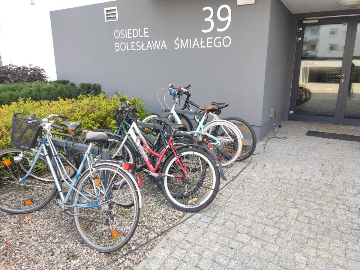 1110 Smialego 39 - Tanie Pokoje W Apartamencie - Samodzielne Zameldowanie - Self Check In Poznań Extérieur photo